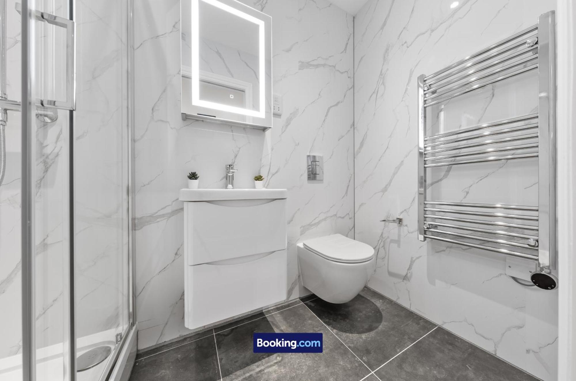 Modern, & Comfy By Smart Short Lets & Serviced Deptford With Free Wifi Apartamento Londres