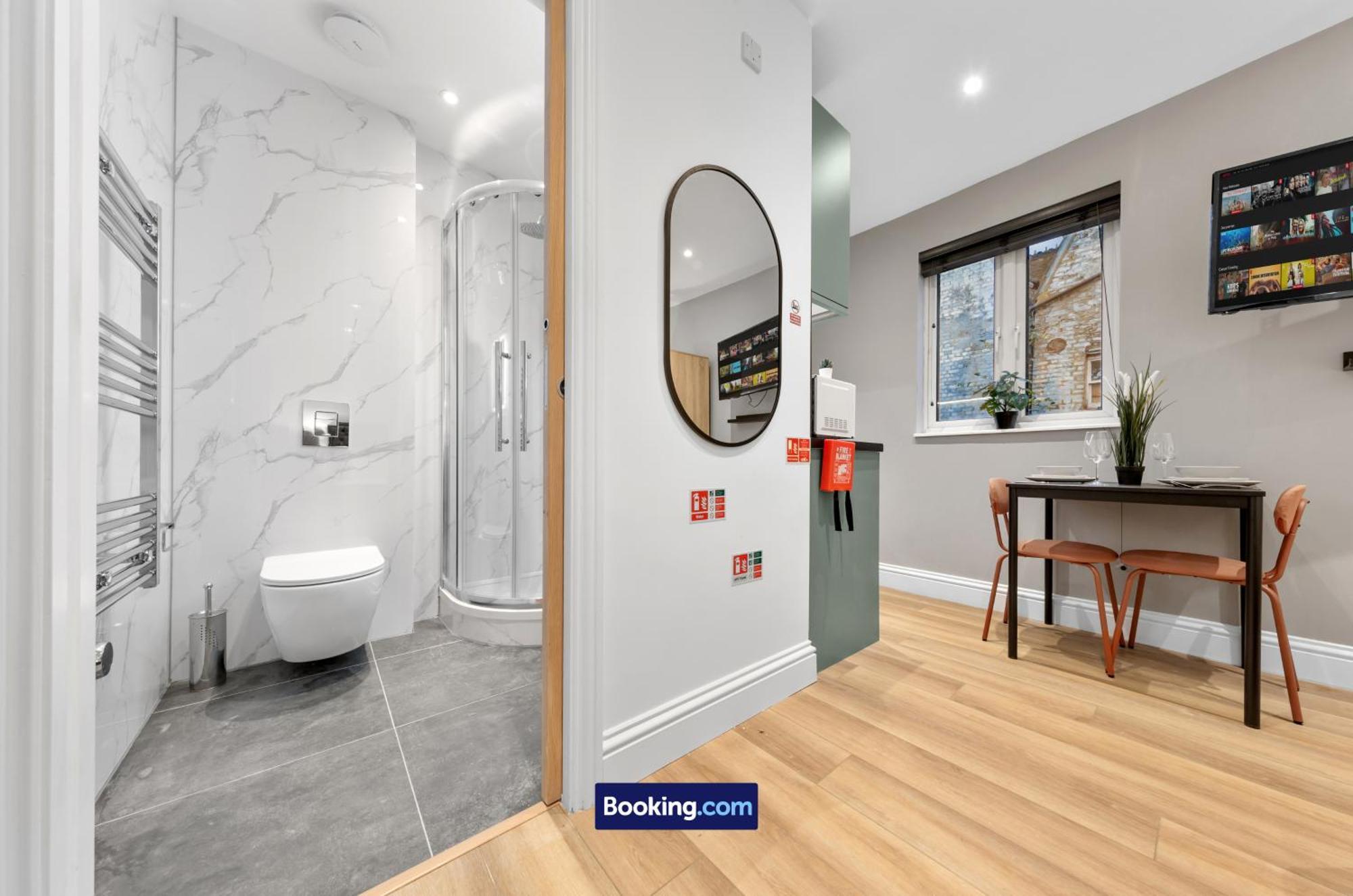 Modern, & Comfy By Smart Short Lets & Serviced Deptford With Free Wifi Londres