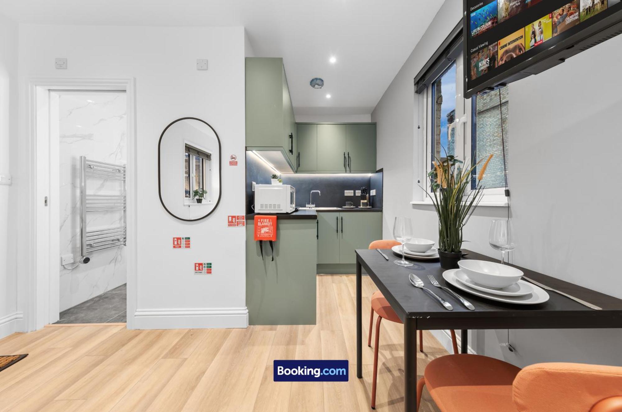Modern, & Comfy By Smart Short Lets & Serviced Deptford With Free Wifi Londres
