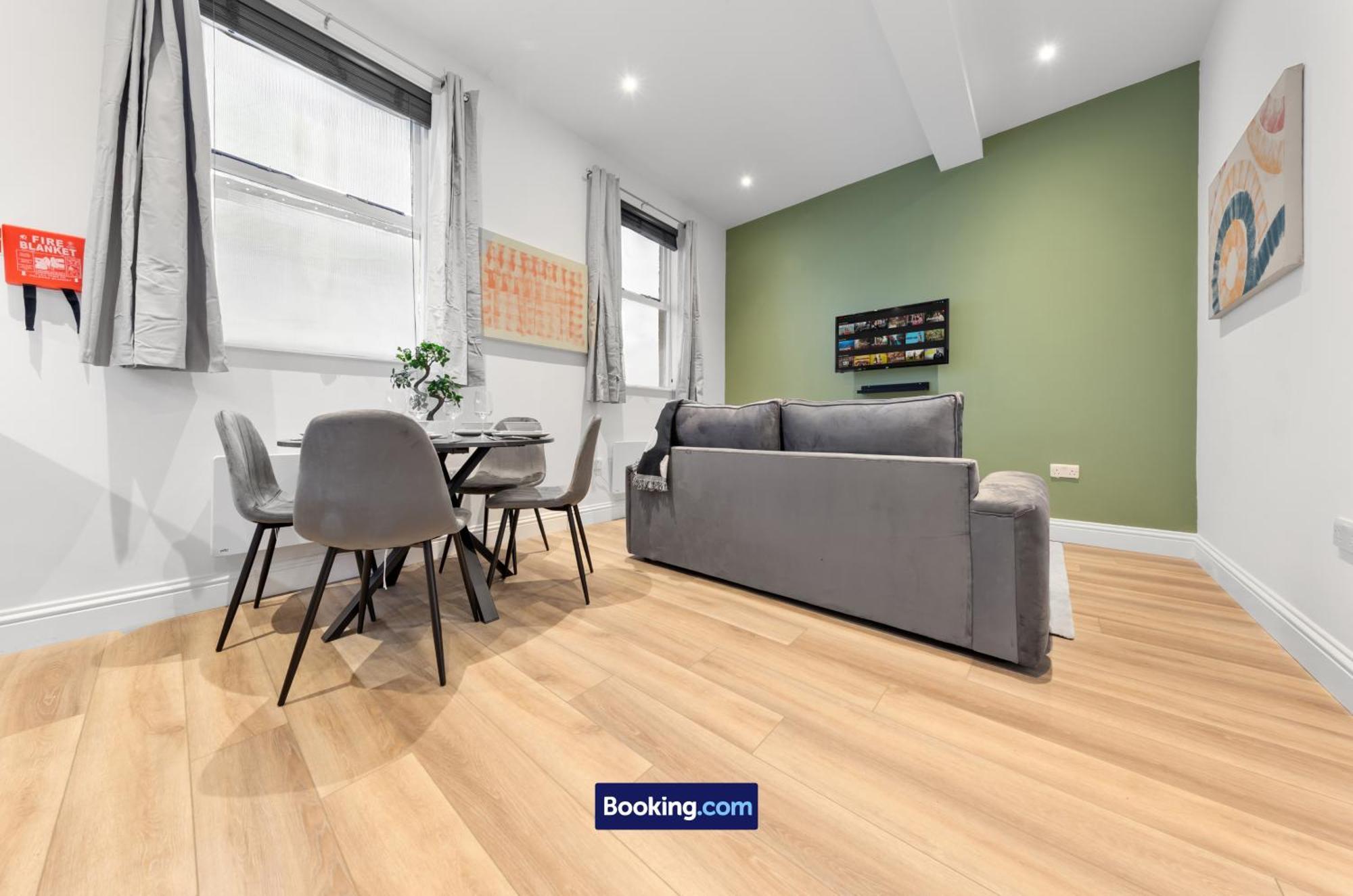 Modern, & Comfy By Smart Short Lets & Serviced Deptford With Free Wifi * Londres