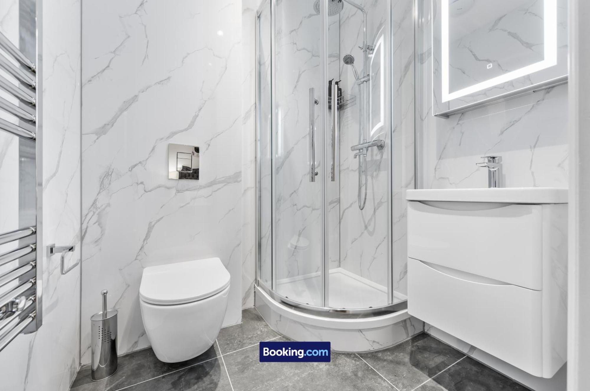 Modern, & Comfy By Smart Short Lets & Serviced Deptford With Free Wifi Londres