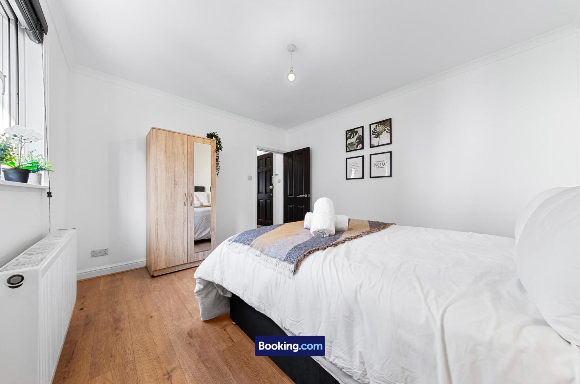 Modern, & Comfy By Smart Short Lets & Serviced Deptford With Free Wifi Londres
